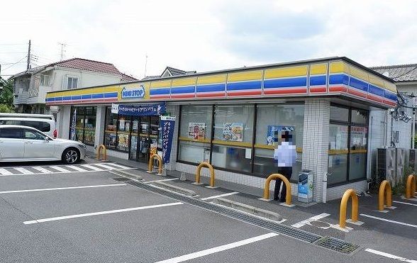 近くのミニストップ 野塩橋店まで500m(徒歩7分)