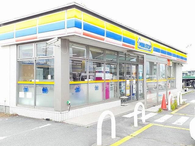 近くのミニストップ　木曽川門間店まで450m（徒歩6分）