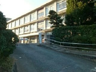 近くの御油小学校まで560m（徒歩7分）