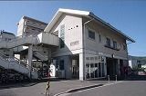 近くのＪＲ新広駅まで1,300m（徒歩17分）