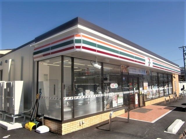 近くのセブンイレブン 諏訪四賀桑原店まで500m（徒歩7分）