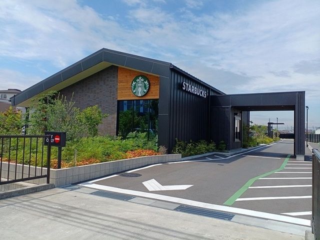近くのスターバックスコーヒー様まで500m(徒歩7分)