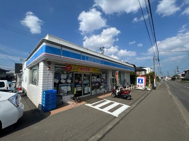 近くのローソン仙台鈎取本町店まで800m（徒歩10分）