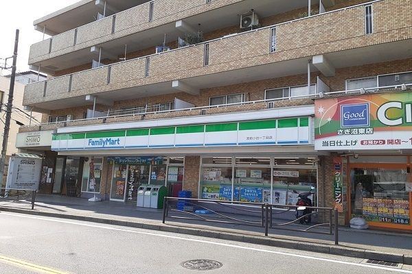 近くのファミリーマート宮前小台一丁目まで210m(徒歩3分)