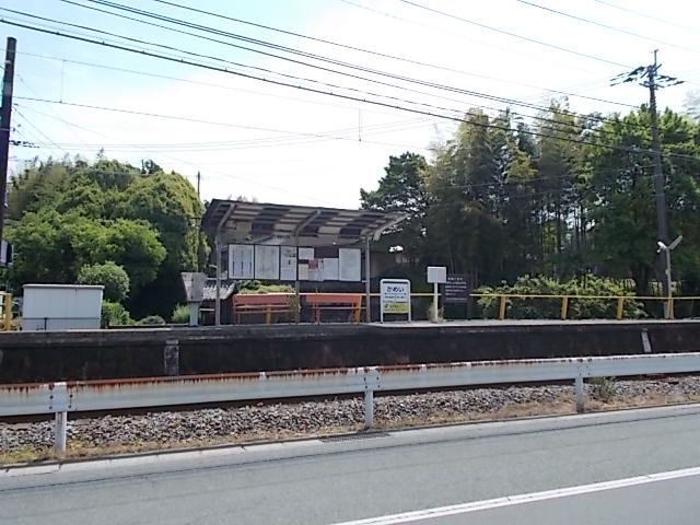 近くの駅まで600m（徒歩8分）