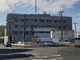 近くの藤沢警察署まで580m（徒歩8分）