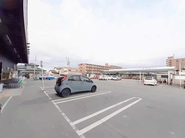 近くのナフコ篠栗店まで1,400m(徒歩18分)