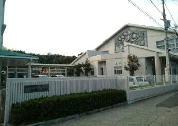近くの印南小学校様まで1,300m（徒歩17分）