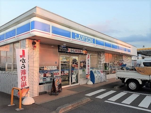 近くのローソン 成田公津の杜店まで400m(徒歩5分)