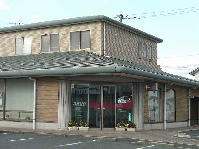 近くの山陰合同銀行吉成出張所まで160m（徒歩2分）