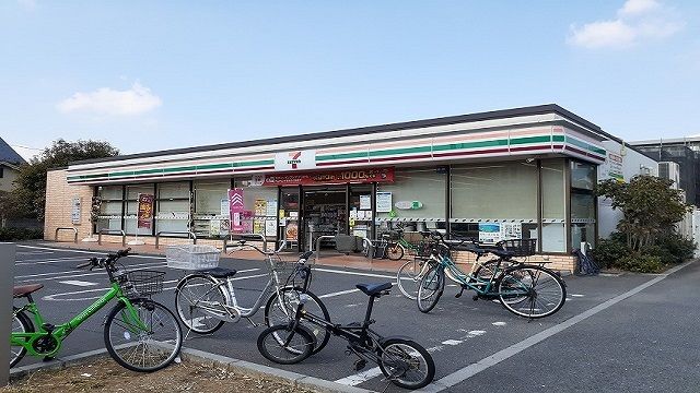 近くのセブンイレブンまで353m(徒歩5分)