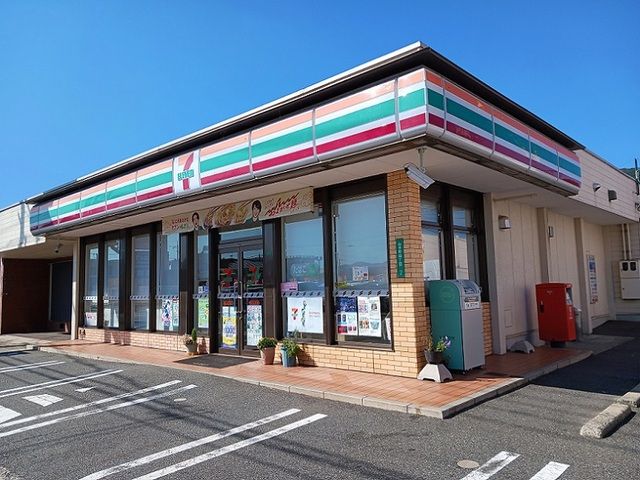 近くのセブンイレブン福山山手店まで400m(徒歩5分)