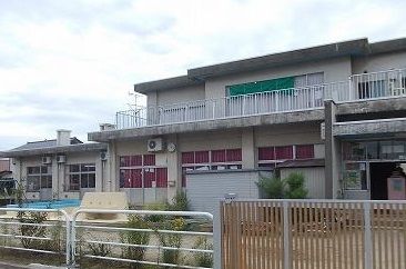 近くの嵐南保育所まで600m（徒歩8分）