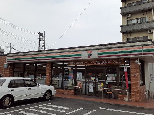 近くのセブンイレブン南熊本４丁目店まで450m（徒歩6分）