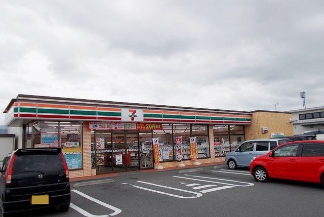 近くのセブンイレブン函南間宮店まで400m（徒歩5分）