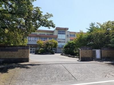 近くの前橋市立勝山小学校まで2,000m(徒歩25分)
