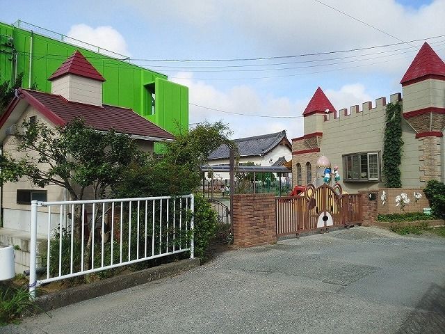 近くのしらゆりこども園まで260m（徒歩4分）