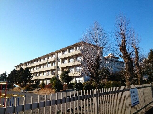 近くの高崎市立西部小学校まで850m（徒歩11分）