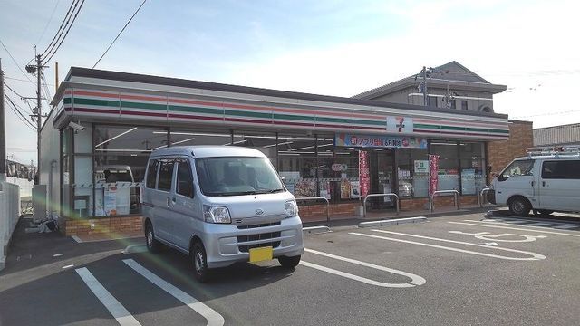 近くのセブンイレブンまで500m（徒歩7分）