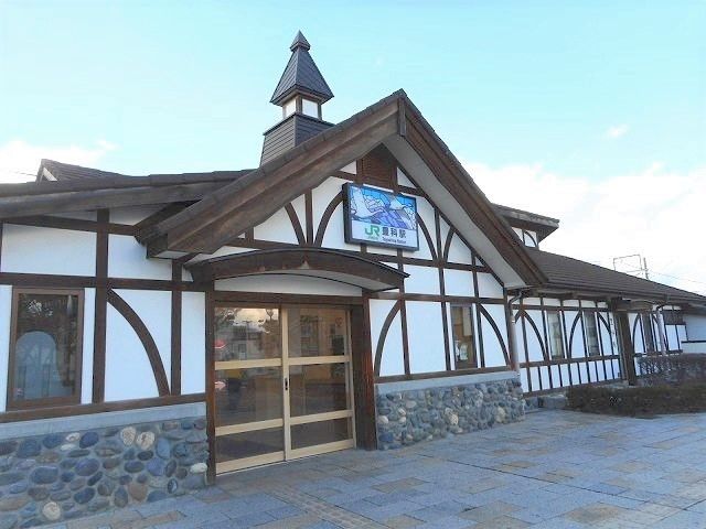 近くの豊科駅まで2,400m（徒歩30分）