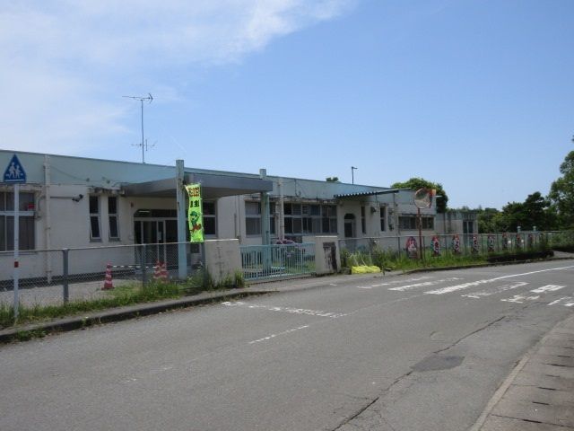 近くの幼稚園・保育園まで1,100m（徒歩14分）