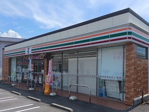 近くのセブンイレブン入善椚山店まで850m(徒歩11分)