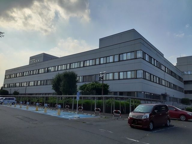 近くの群馬大学医学部附属病院まで2,100m(徒歩27分)