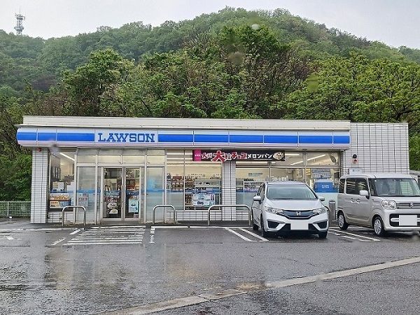 近くのセブン-イレブン 村上肴町店まで1,200m(徒歩15分)