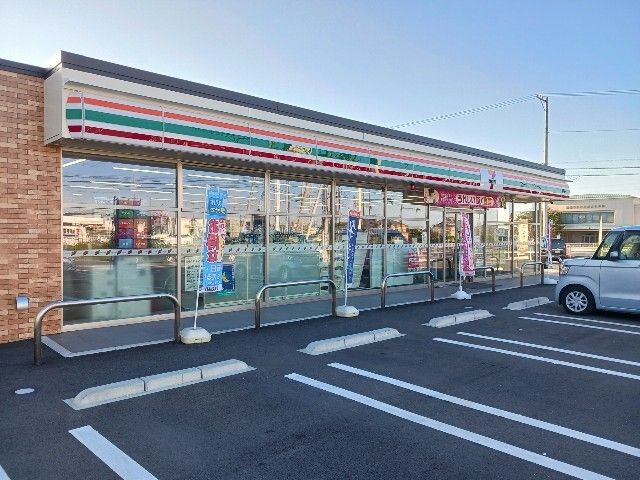 近くのセブンイレブン新居浜土橋1丁目まで750m(徒歩10分)
