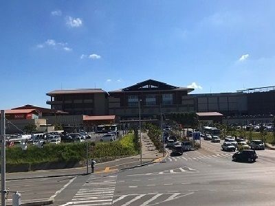 近くのイオンモール沖縄ライカムまで1,200m(徒歩15分)