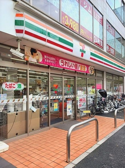 近くのセブンイレブン東武練馬駅北口店まで110m(徒歩2分)