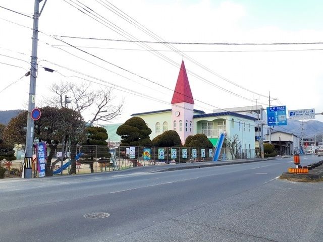 近くの白ゆり幼稚園まで850m(徒歩11分)