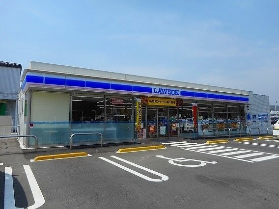 近くのローソン上加茂店まで160m(徒歩2分)