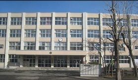 近くの北栄中学校まで300m（徒歩4分）