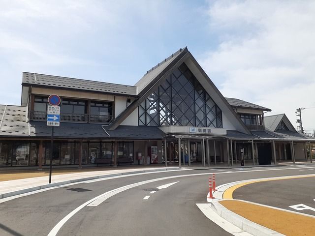 近くのあいの風とやま鉄道福岡駅まで970m（徒歩13分）