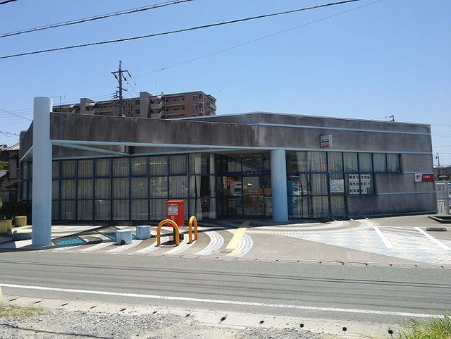 近くの新居郵便局まで1,300m（徒歩17分）