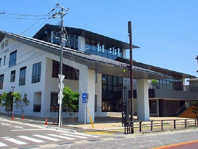 近くのゆめぷらっと小城まで1,300m（徒歩17分）