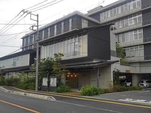 近くの桶川市役所まで1,350m（徒歩17分）