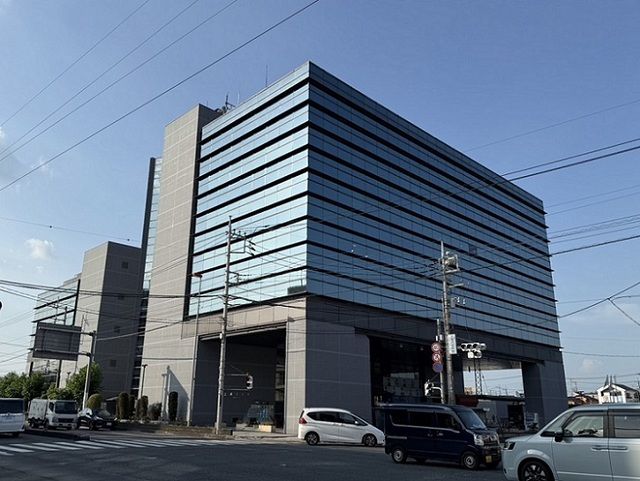 近くの上尾市役所まで1,300m（徒歩17分）