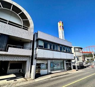 近くのもみじ銀行まで1,700m(徒歩22分)