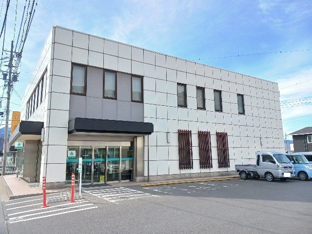 近くの八十二長野銀行戸倉支店まで1,100m(徒歩14分)