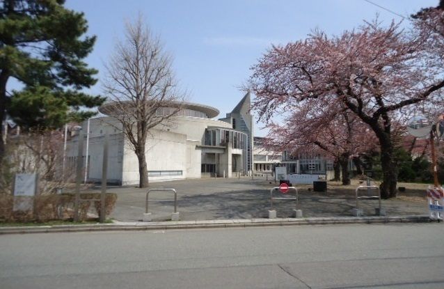 近くの秋田公立美術工芸大学まで1,500m（徒歩19分）