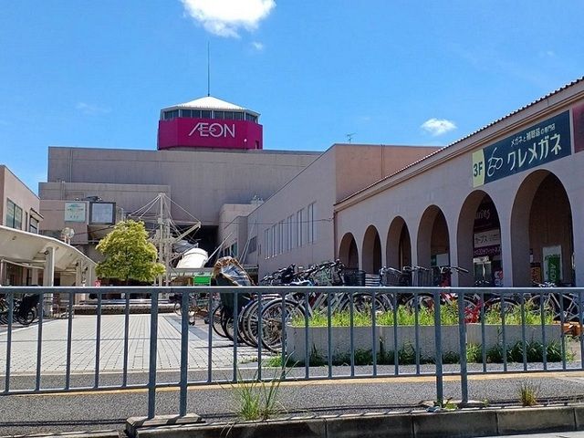 近くのイオン和泉府中店まで800m（徒歩10分）