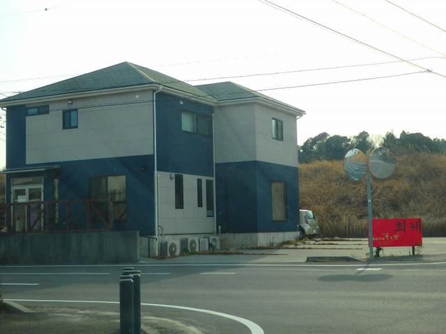 近くの韓国料理ちえ家まで140m(徒歩2分)