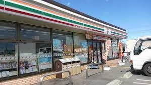 近くのセブンイレブン 深谷田谷店まで290m（徒歩4分）