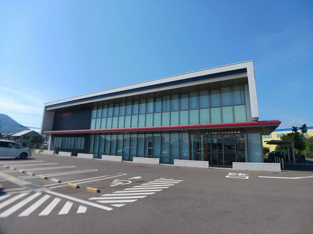 近くのヤマダ電機高松鶴市店さんまで960m(徒歩12分)