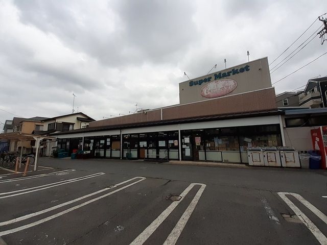 近くのミリオンショップ江戸やまで950m（徒歩12分）
