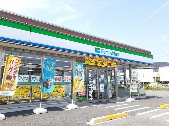 近くのコンビニまで400m（徒歩5分）