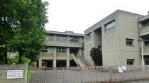 近くの広田小学校まで450m（徒歩6分）
