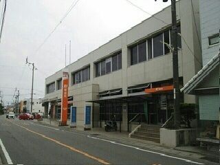 近くの松山南郵便局様まで450m（徒歩6分）